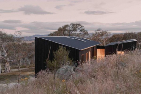 Common Kosci - luxury bespoke cabin in the Snowies